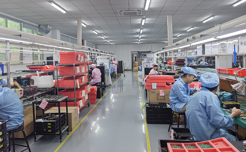 smt貼片加工點數(shù)和產能廠家生產圖